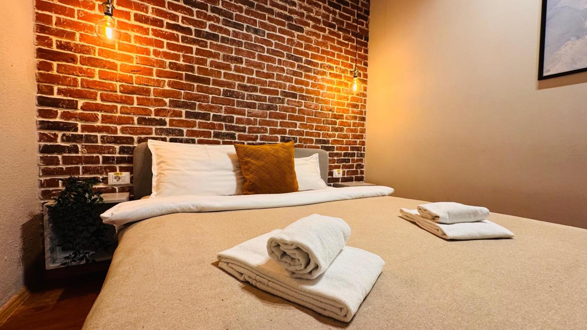 Ideal Home - Spacious & Modern Accommodation Near Unirii Square Boekarest Kamer foto