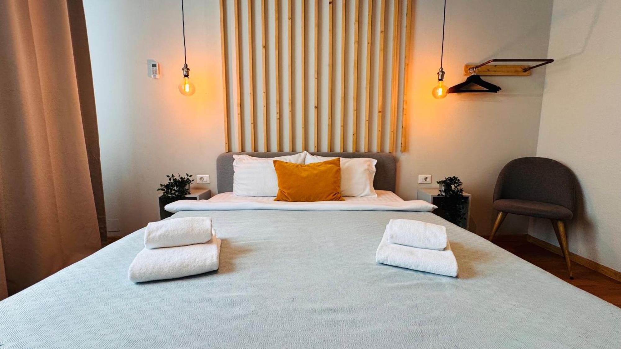 Ideal Home - Spacious & Modern Accommodation Near Unirii Square Boekarest Kamer foto