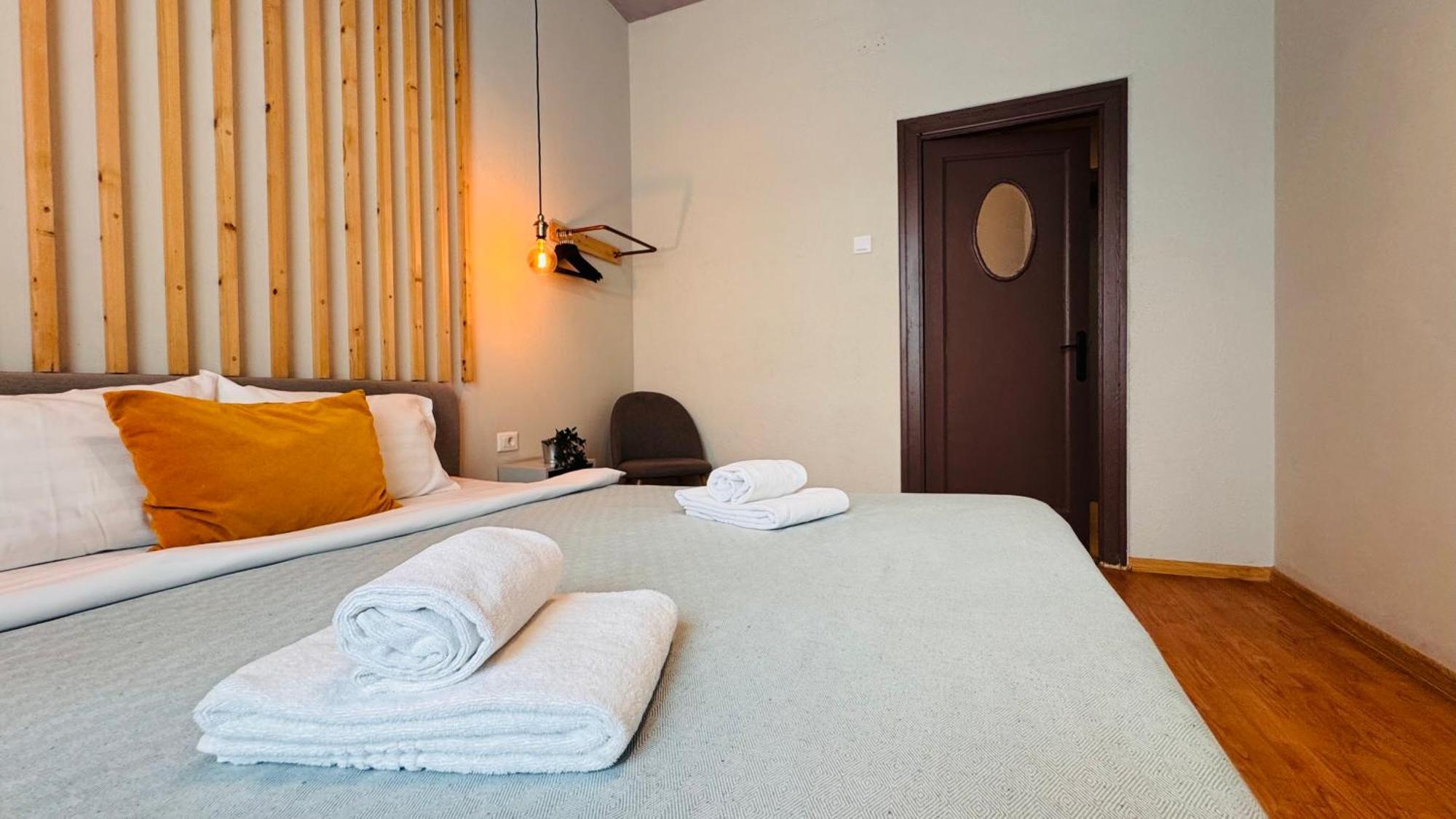 Ideal Home - Spacious & Modern Accommodation Near Unirii Square Boekarest Kamer foto