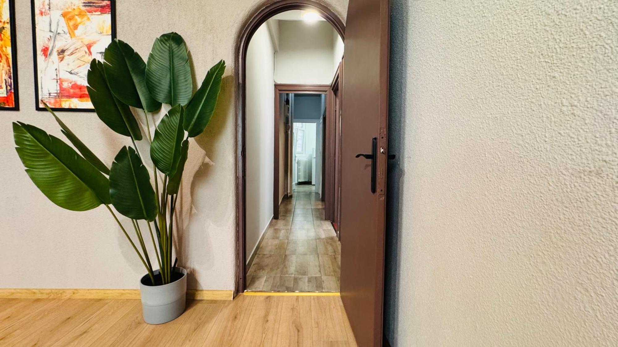 Ideal Home - Spacious & Modern Accommodation Near Unirii Square Boekarest Kamer foto