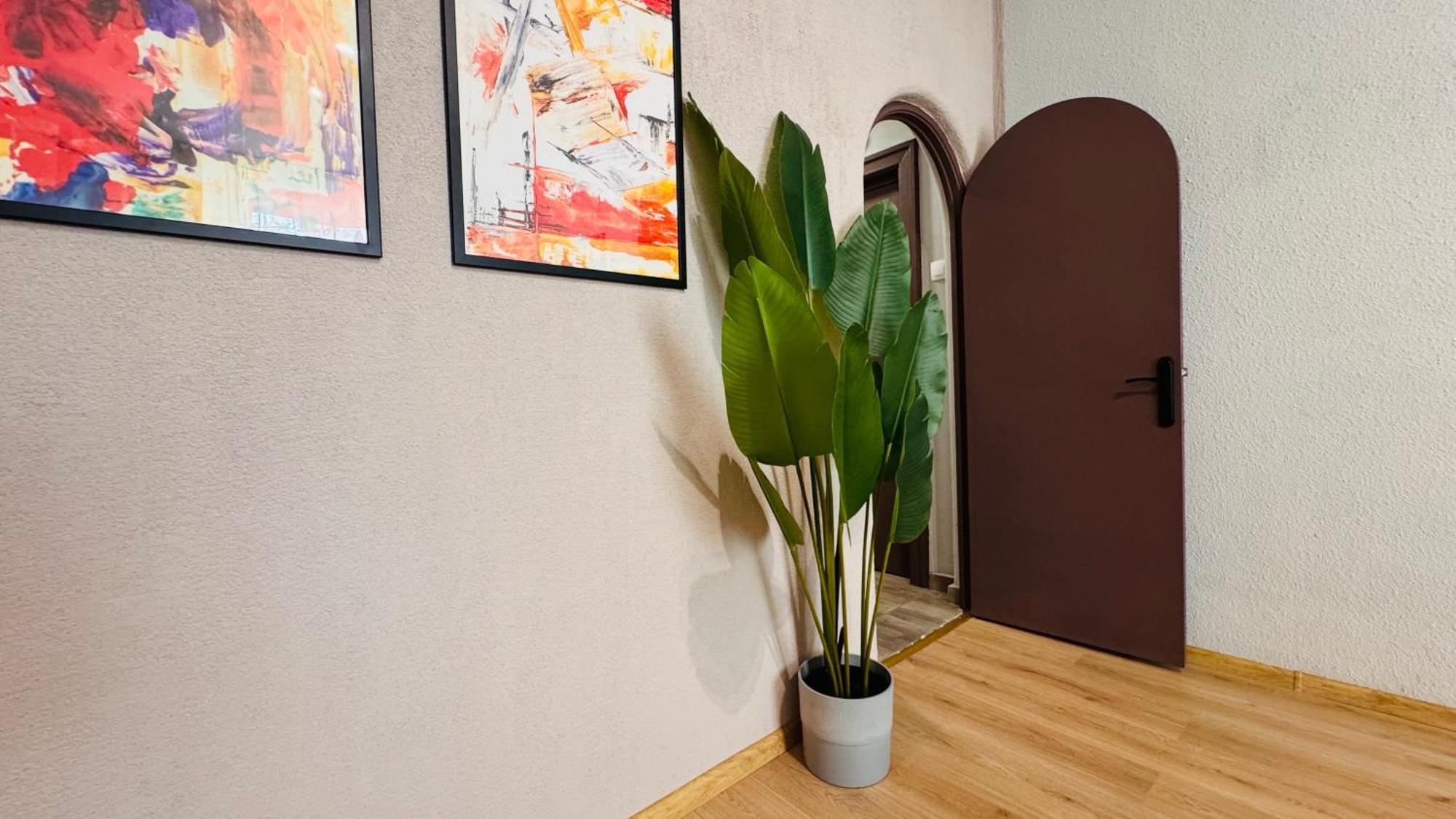Ideal Home - Spacious & Modern Accommodation Near Unirii Square Boekarest Kamer foto