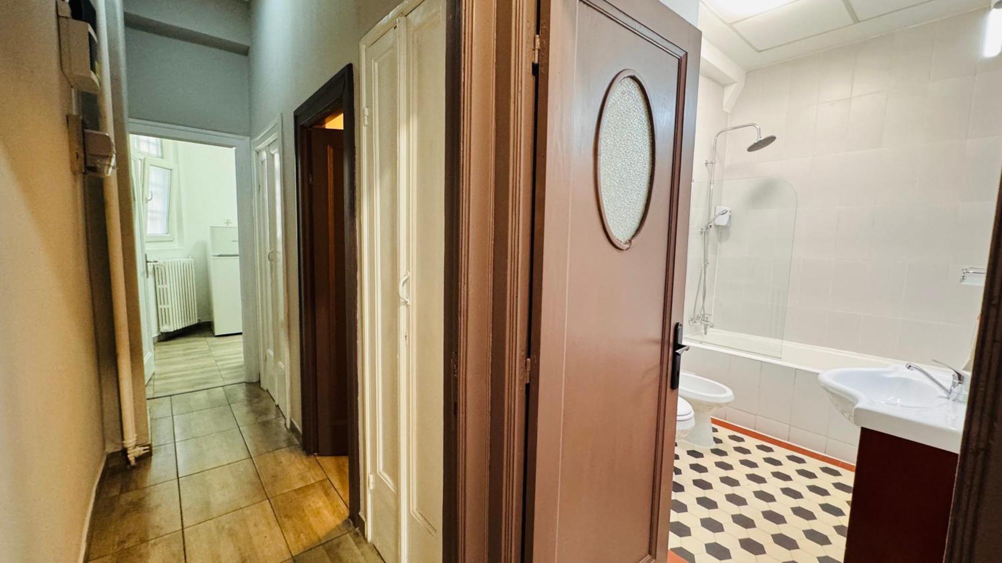 Ideal Home - Spacious & Modern Accommodation Near Unirii Square Boekarest Kamer foto