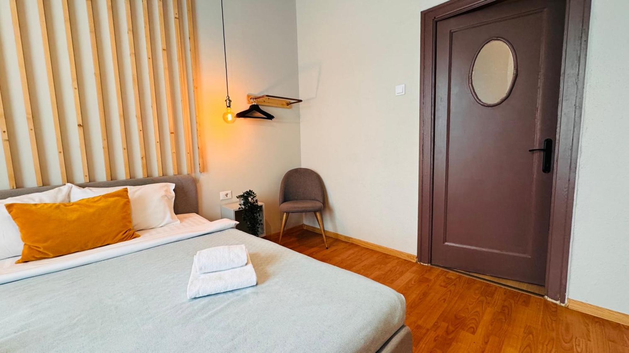Ideal Home - Spacious & Modern Accommodation Near Unirii Square Boekarest Kamer foto